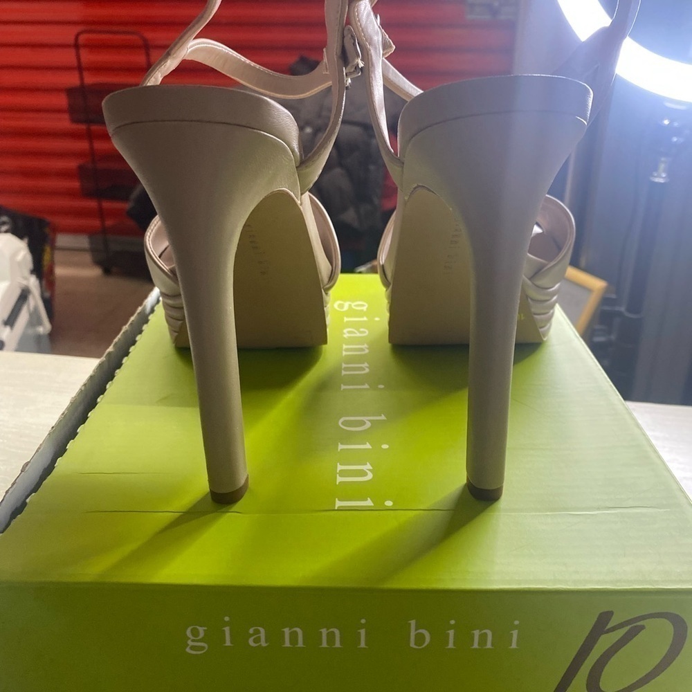 Gianni Bini heels 10 - Picture 3 of 10